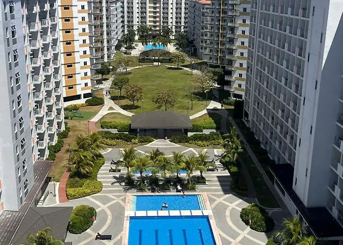 A&j Luxury Staycation - Field Residences *